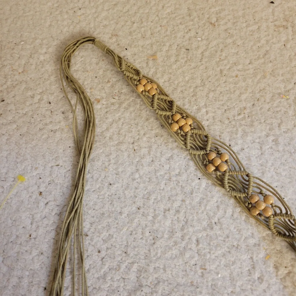 Unbranded Macrame Belt Women OS Olive Green Excellent Boho Wood Bead Tie Fringe